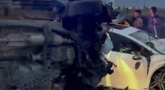 Aksaray’da İki otomobil çarpıştı: 2 Kişi ağır yaralandı