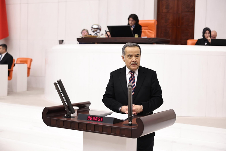 Muhtarlarımız yerel demokrasinin temel taşıdır
