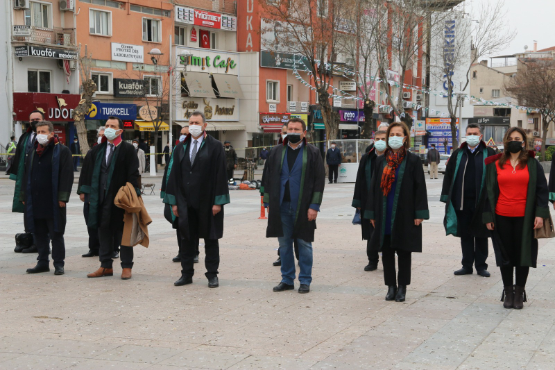 “Siyasi ve ekonomik endişelerimizin olmadığı gelecek bekliyoruz”