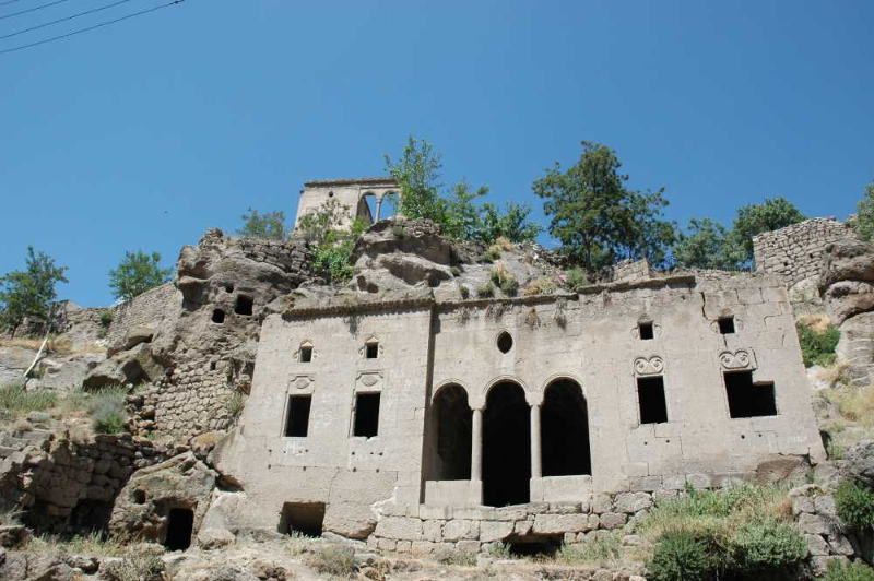 AKSARAY GÜZELYURT EVLERİ