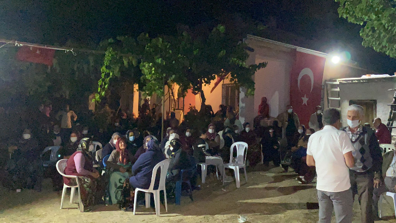 Şehit Uzm. Çvş. Güçlüerin baba ocağına Türk bayrağı asıldı