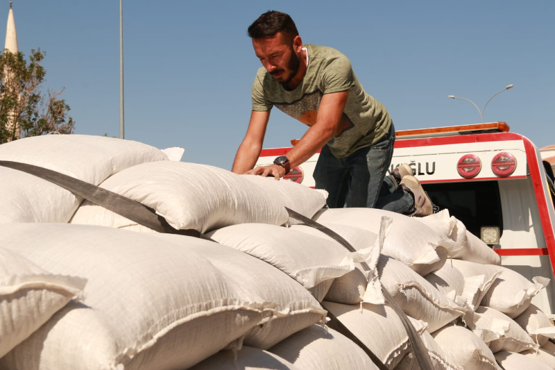 AKSARAYLI OTO KURTARMA ESNAFI MANAVGAT YOLUNDA