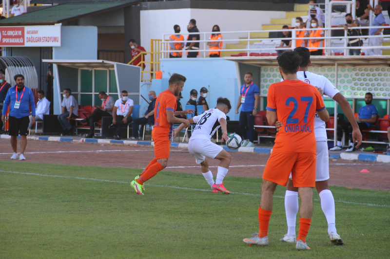 AKSARAY BELEDİYESPOR 1 – 1 HAKEM