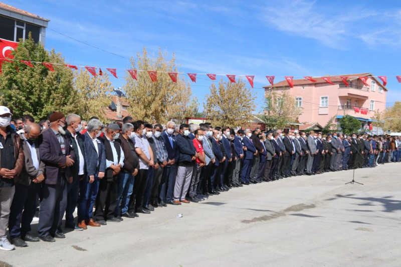 ŞEHİT FARUK ESER DUALARLA SON YOLCULUĞUNA UĞURLANDI