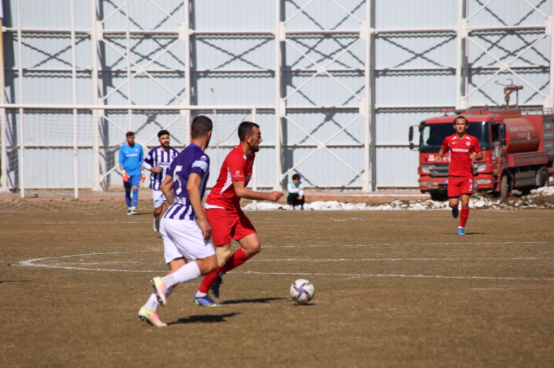 İLK YARIDA GOL ÇIKMADI