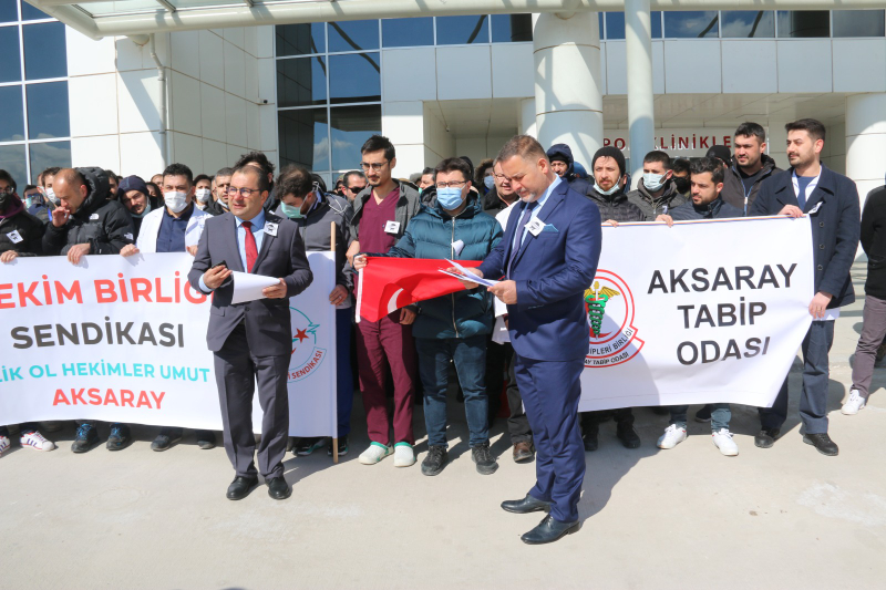 Hekimler “Giderlerse Gitsinler” Çıkışına Cevap Verdi