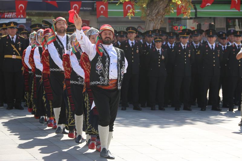 Aksaray´Da 30 Ağustos Zafer Bayramı Törenle Kutlandı