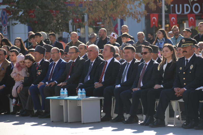 Cumhuriyet Yeni Bir Rejim Ve Dirilişin Adıdır