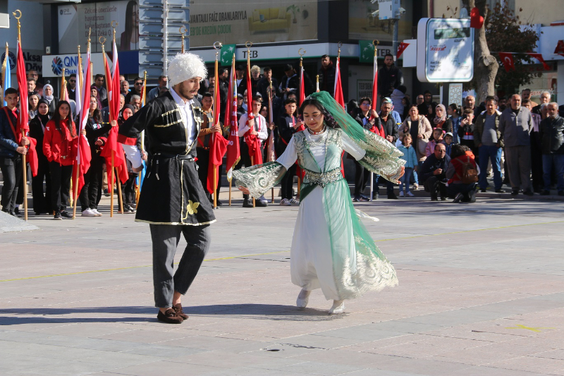 Cumhuriyet Yeni Bir Rejim Ve Dirilişin Adıdır