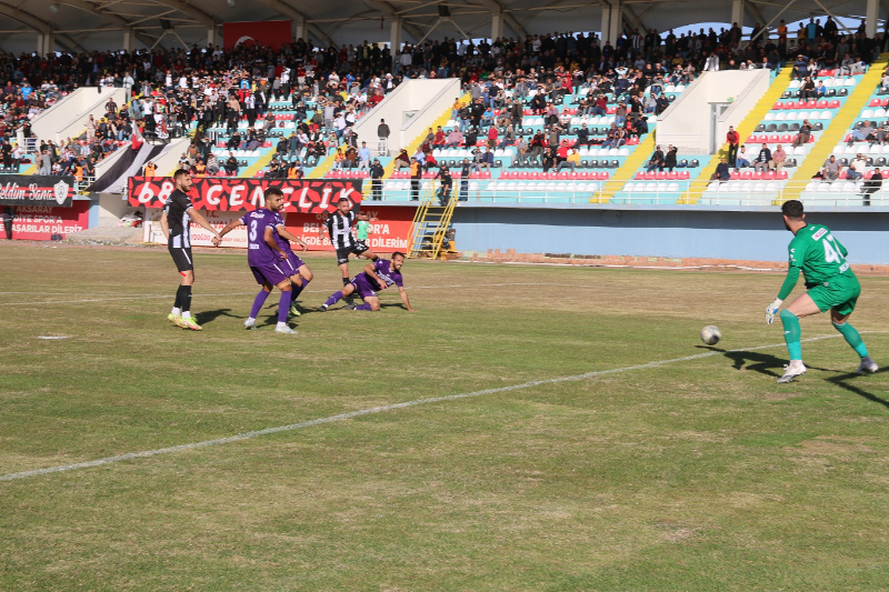 İKİNCİ YARI BAMBAŞKA BİR AKSARAYSPOR 2-1