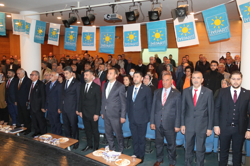 İYİ’LER SEÇİMİNİ YAPTI, OSMAN YILMAZ MERKEZ İLÇE BAŞKANI OLDU