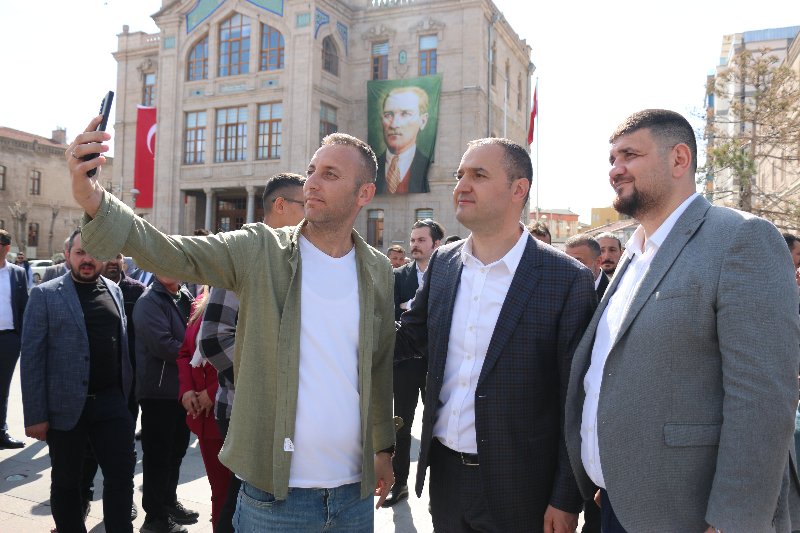 Miting Değil Bayramlaşma