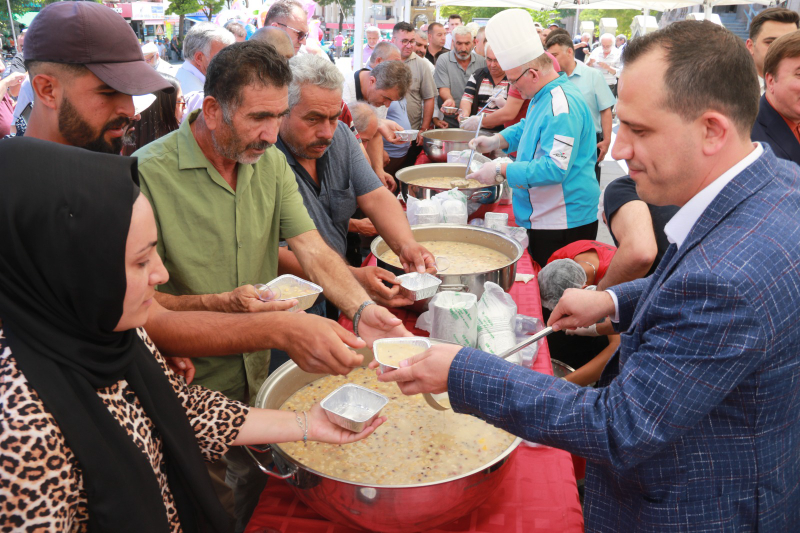 Aksaray Barosu'ndan İki Bin Kişilik Aşure Etkinliği