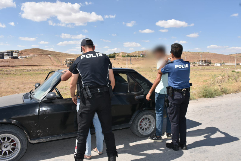 Emniyet Boş Durmadı: 96 Aranan Şahıs Tutuklandı