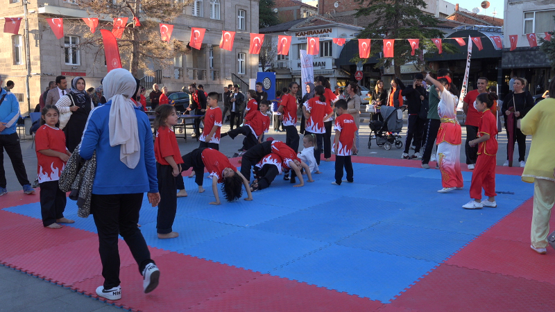 Amatör Spor Haftası'na Katılan Aksaraylı Gençlerin Hedefleri Gururlandırdı