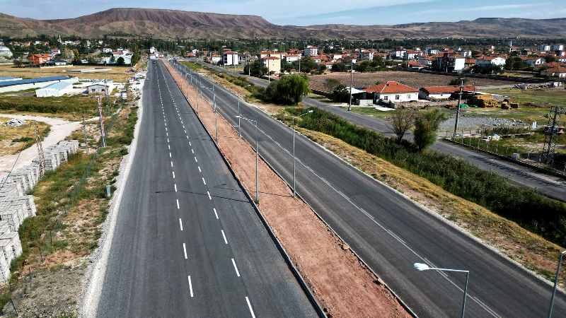 50 Metrelik Bulvar Yolu Aksaray Trafiğinin İmdadına Yetişti