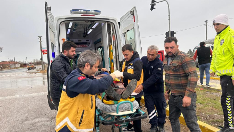 Araç Hurdaya Döndü, Sürücü Yaralandı