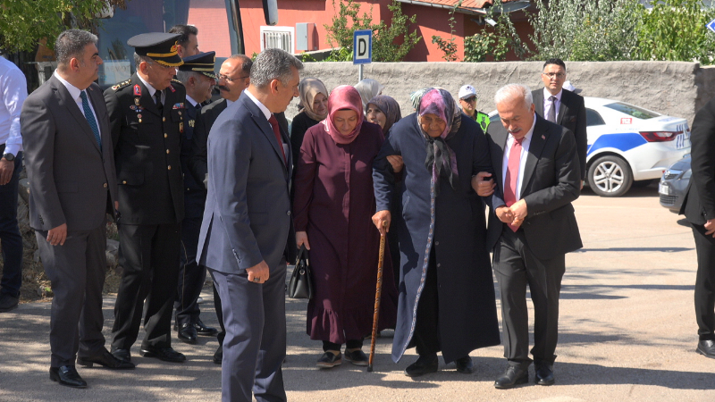 15 TEMMUZ'DA DARBEYE DİRENEN ŞEHİTLER UNUTULMADI