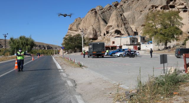 Jandarmadan "Drone" İle Trafik Denetimi