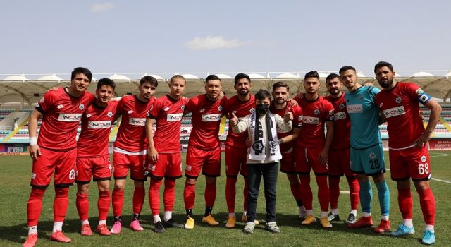 Aksarayspor taraftarı özel çocuk Fahrettin’e büyük sürpriz