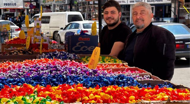 Bayram Şekerleri Tezgâhlardaki Yerini Aldı