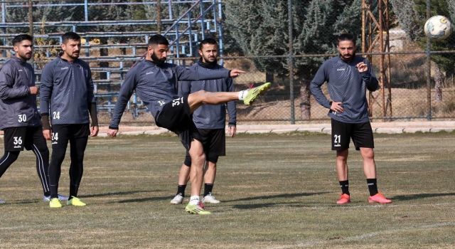 Lider, Akhisarspor Maçına İddialı Hazırlanıyor