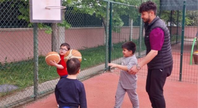 Spor Bilimleri Öğrencileri Anaokulu Öğrencileriyle Buluştu