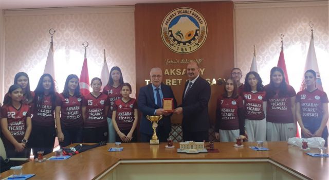 Voleybol Takımından, Sponsorları Ticaret Borsası’na Jest