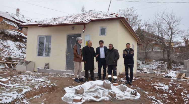 Kurtuluş Mahallesi Muhtarından Örnek Davranış  