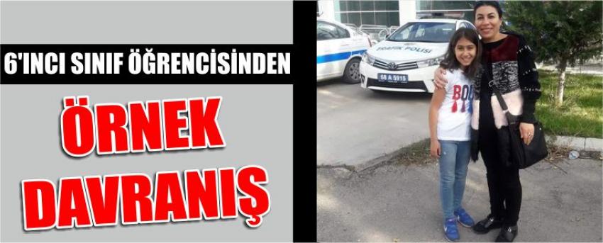 6’ıncı Sınıf Öğrencisinden Örnek Davranış