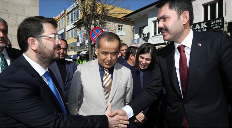 Bakan Kurum’dan Başkan Yazgıya Hizmet Teşekkürü