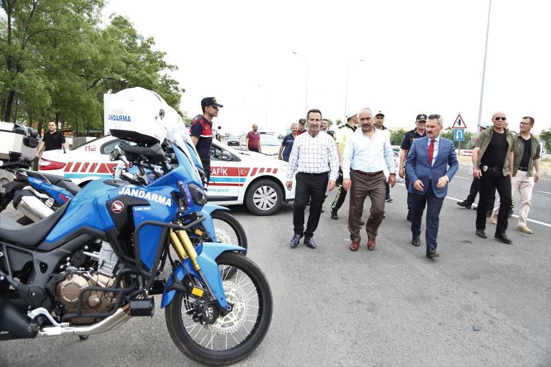 Bakan Yardımcısı Ersoy “Vatandaşlarımızın Huzurlu Mutlu Ve Acısız Bir Bayram Geçirmesi İçin Her Türlü Önlemi Aldık”