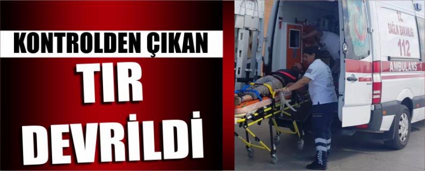 Kontrolden Çıkan Tır Devrildi