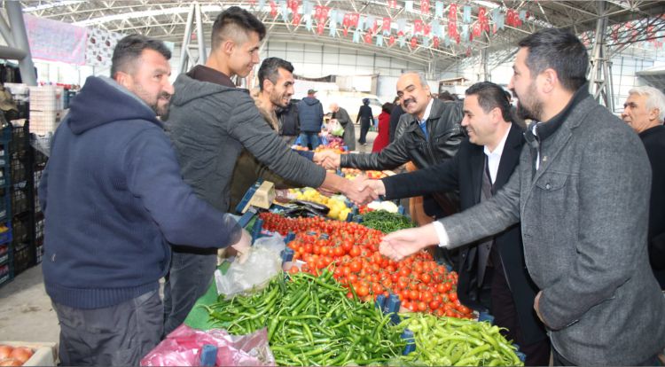 Mhp Adayı Alkan’a Pazar Yerinde Sevgi Seli