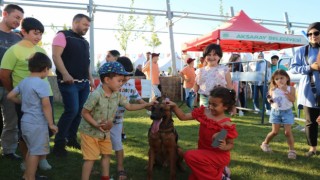 Narkotik Köpeği Yaman, Çocukların Gözdesi Oldu