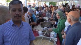 "Aşure Birlik ve Beraberliğimizin En Güzel Göstergesidir"