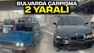 Bulvarda Çarpışma: 2 Yaralı