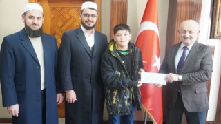 "40 Hadis Ezberleme” Yarışmasında 9 Öğrenciye Para Ödülü