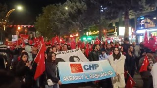 Aksaraylılar "Yaşasın Cumhuriyet" Sloganlarıyla Yürüdü