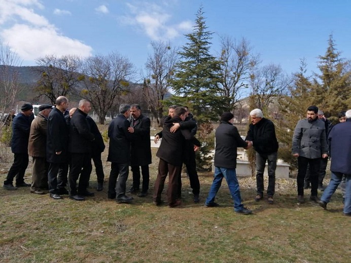 Acı Gününde Yalnız Bırakmadı