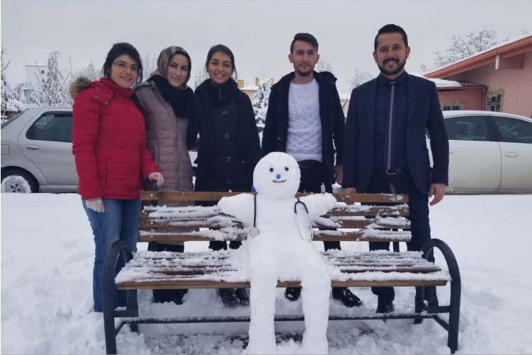 Aksaray’da İlginç Kardan Adam Ve Kış Manzaraları