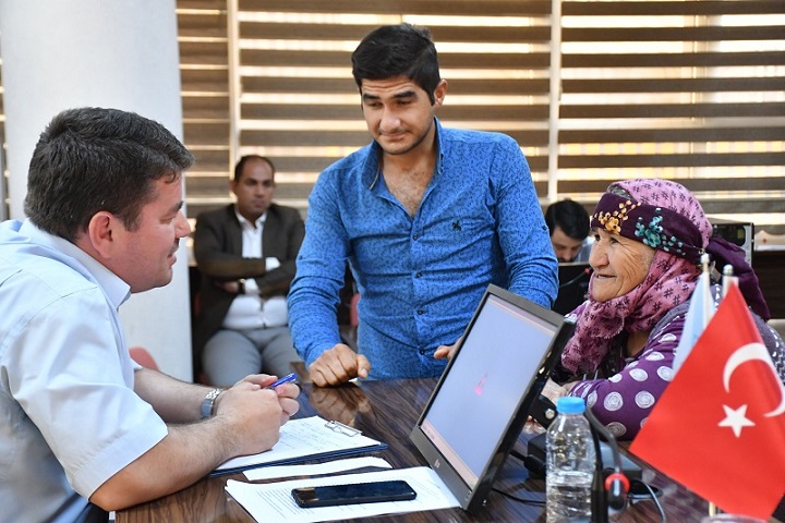 Başkan Dinçer ‘Halk Gününde’ Vatandaşları Tek Tek Dinledi