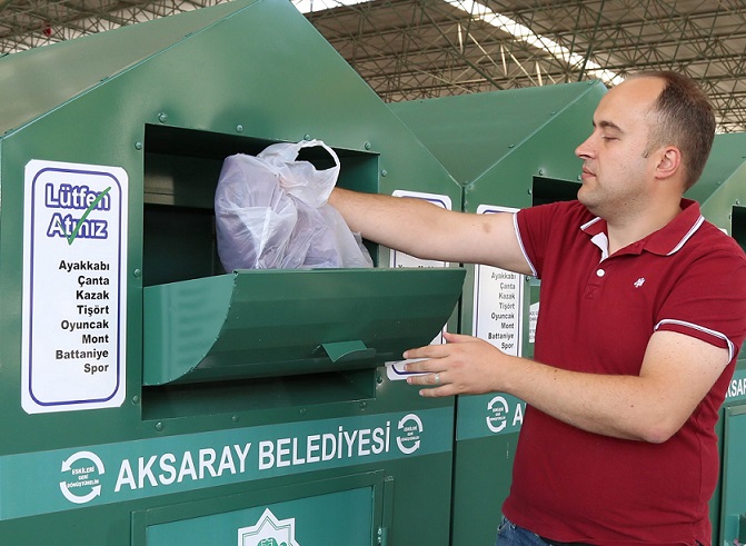 Giysi Kumbaraları Yoğun İlgi Görüyor