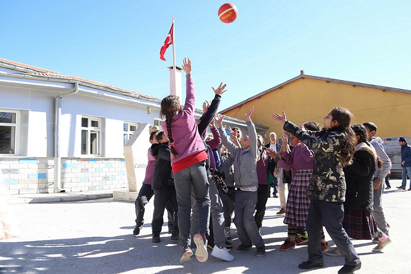 Başkan Dinçer “Öğrencilerimizin Mutluluğu Her Şeye Değer”