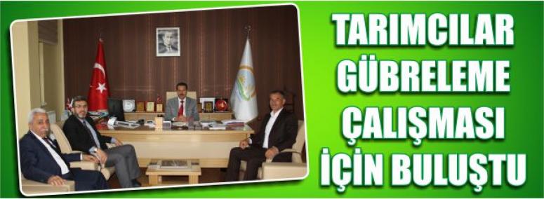 Tarımcılar Gübreleme Çalışması İçin Buluştu 